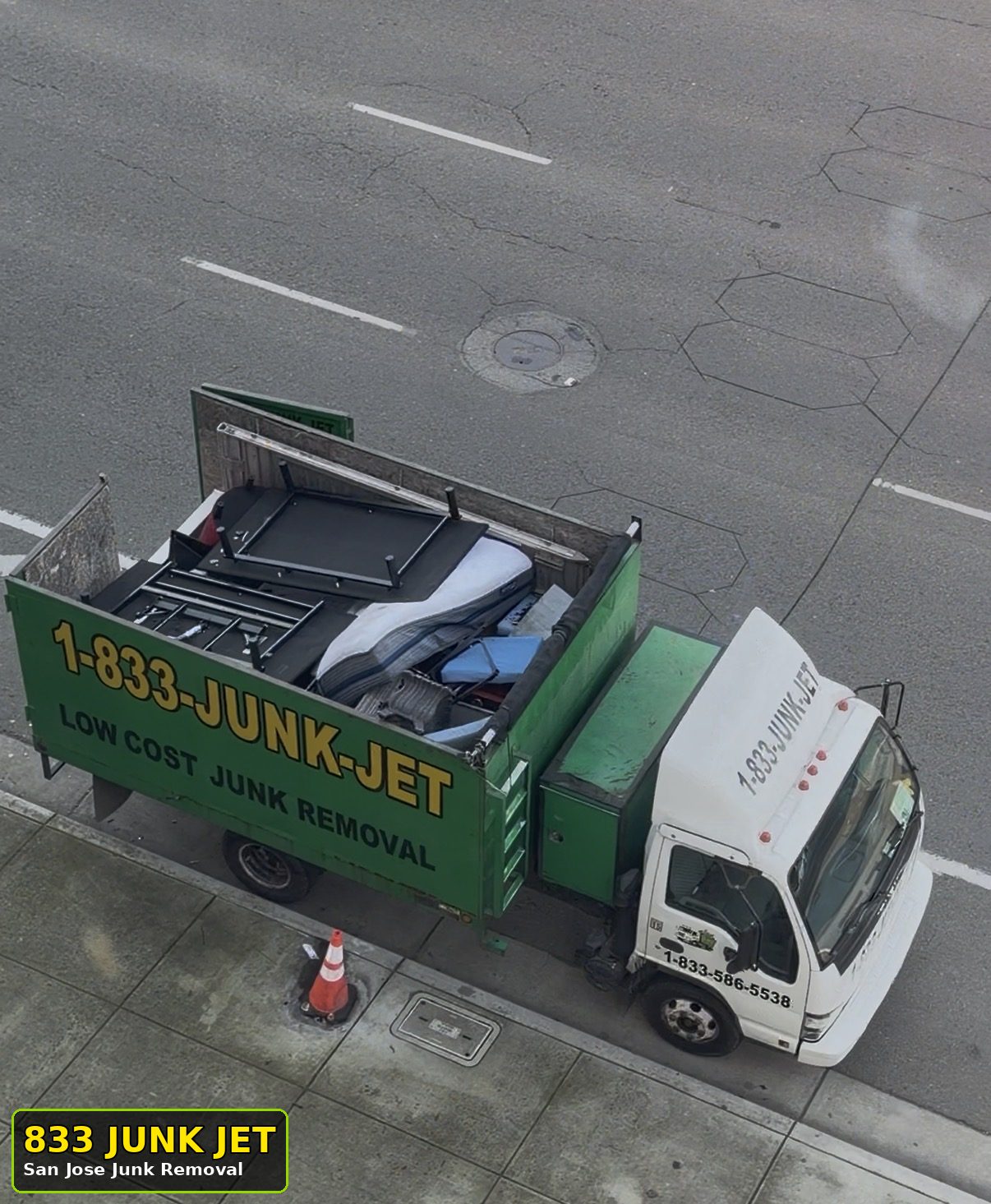 Office furniture cleanout San Jose by 833 Junk Jet